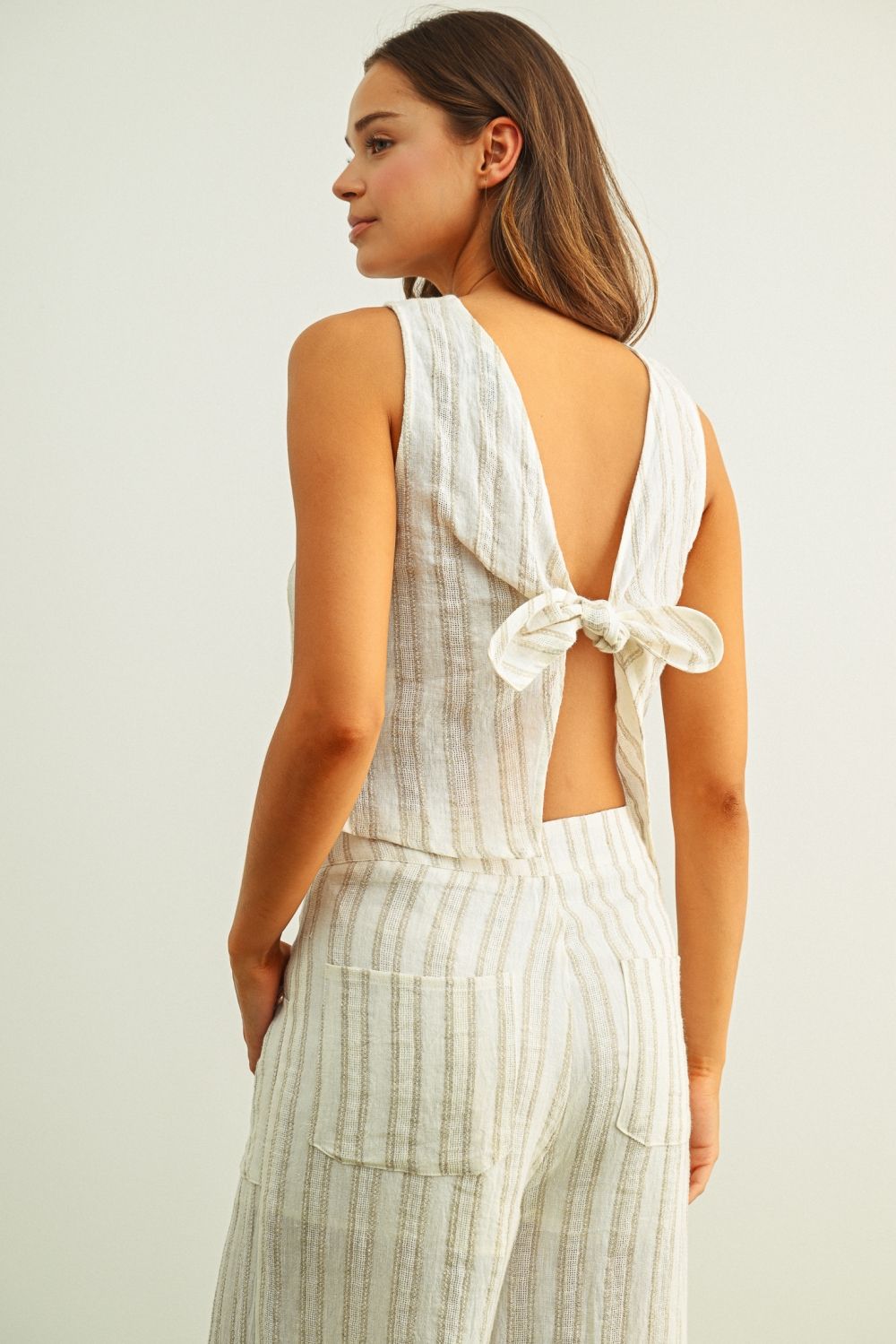 Jacquard Linen Twisted Back Top