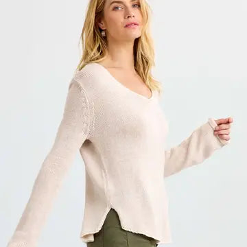 Round Edge V-Neck