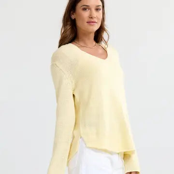 Round Edge V-Neck