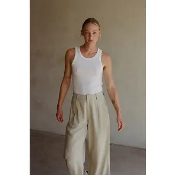 Ribbed Round Neck Sleeveless Tank Top