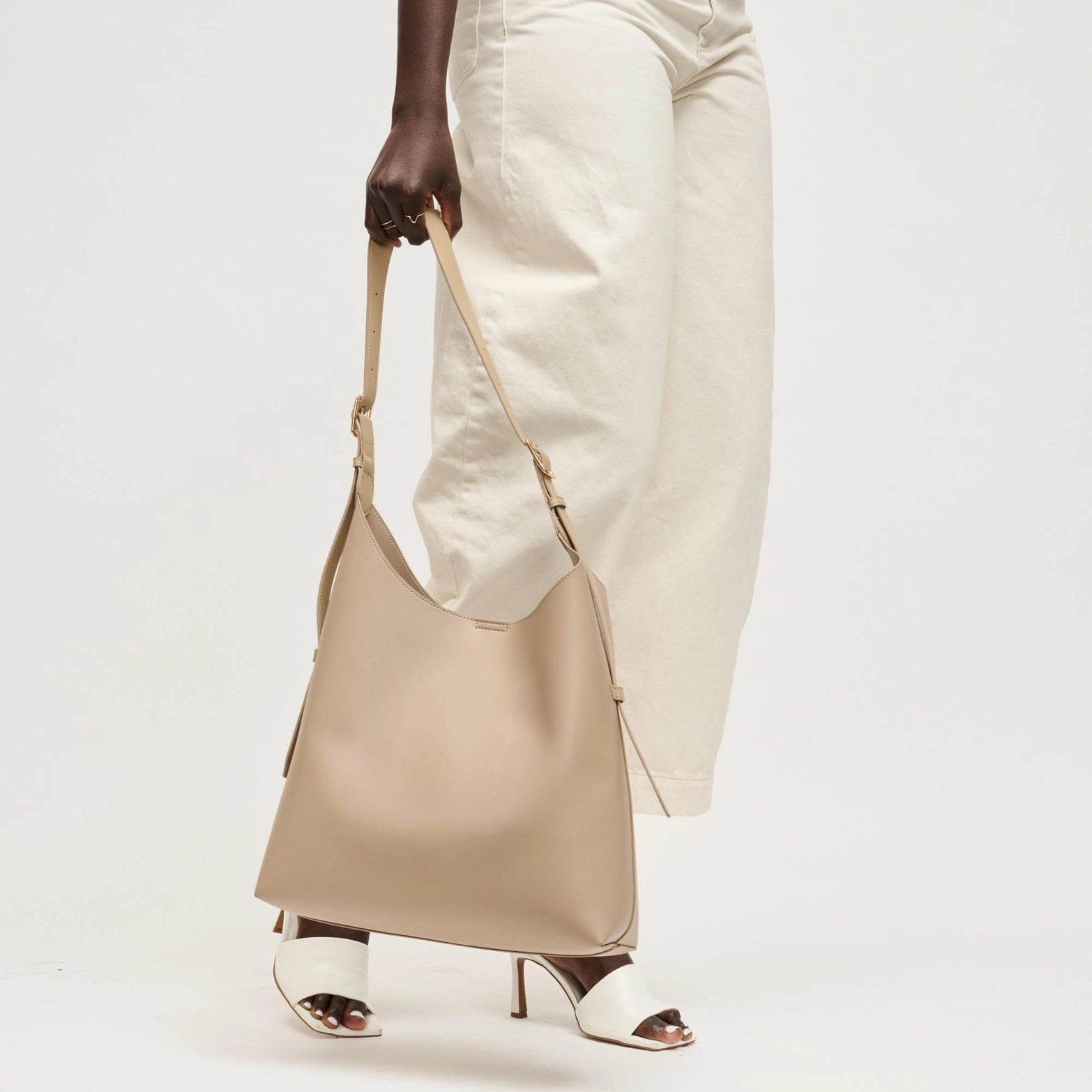 Maria Hobo Bag