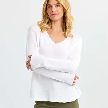Round Edge V-Neck