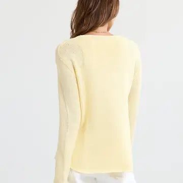 Round Edge V-Neck