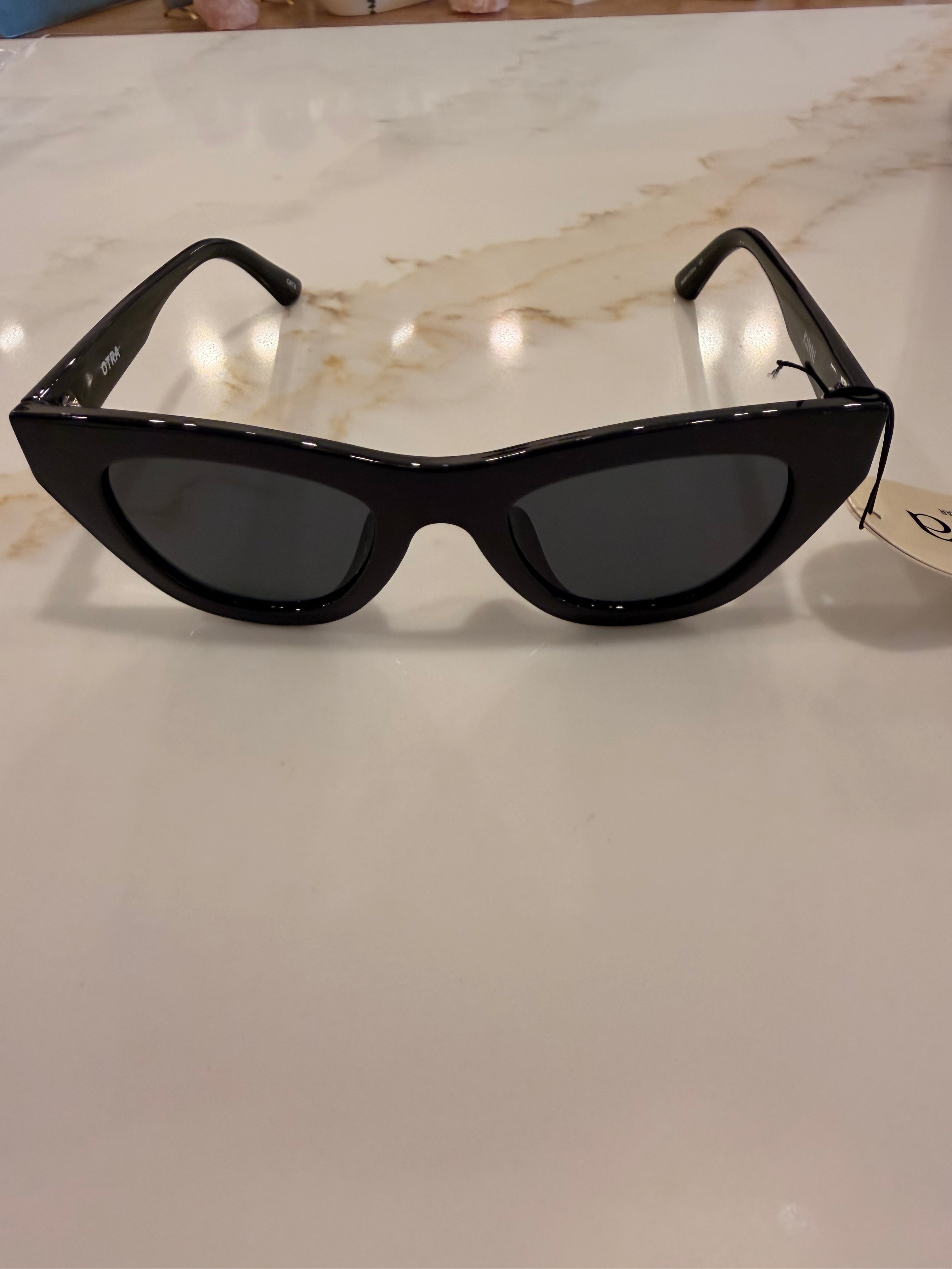 Kinni Sunglasses