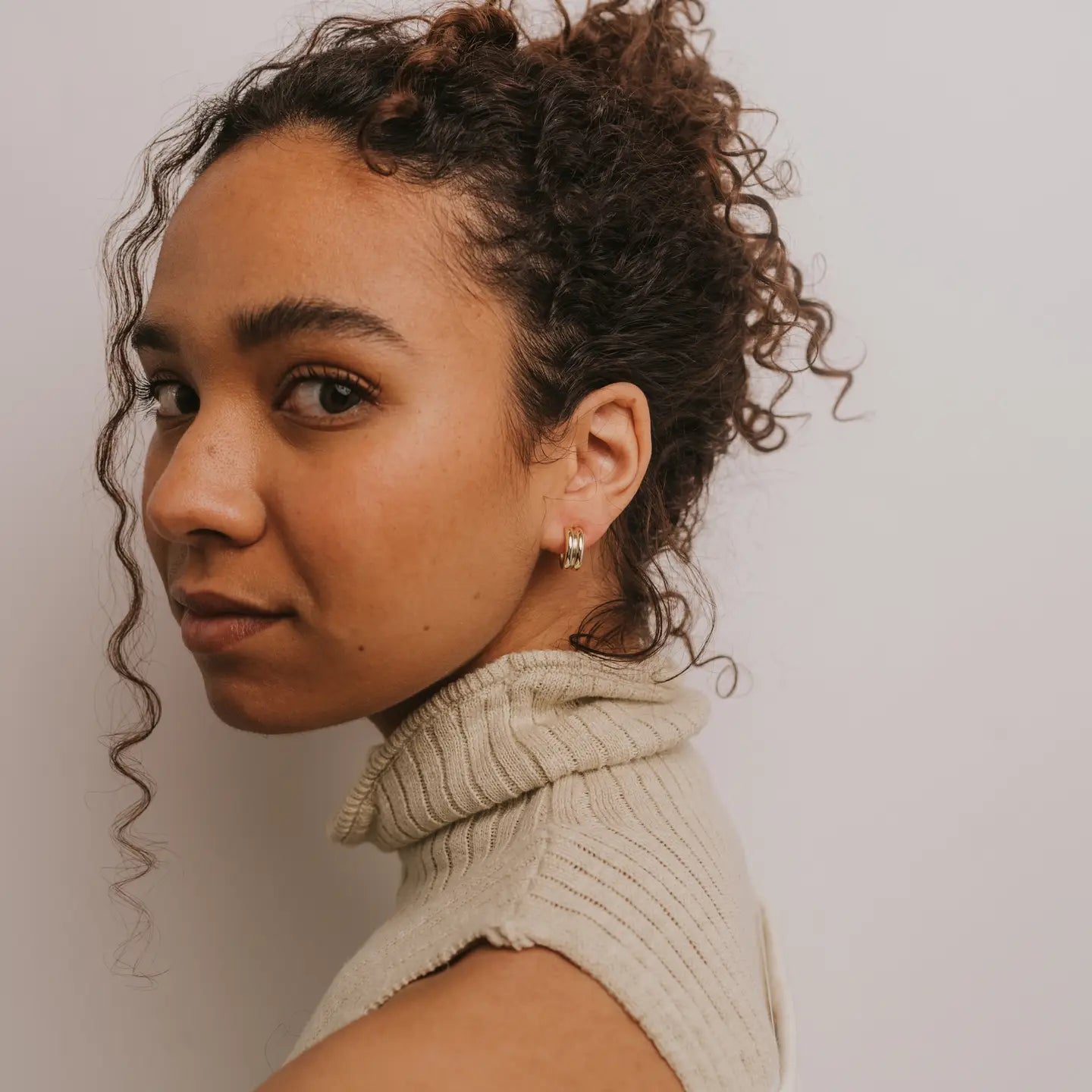 Gold Hoop - Bold - Earrings
